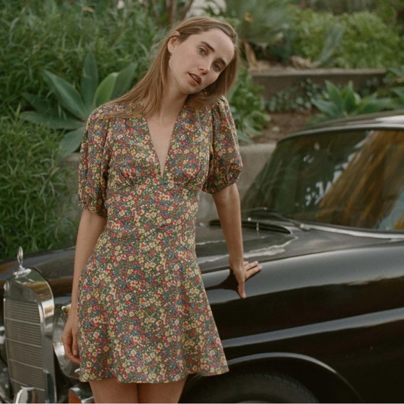 EMILIA DRESS
IN GREEN VALLEY FLORAL worn once + dry cleaned - Picture 1 of 8